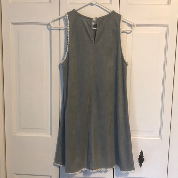 Gray Suede- like A line Dress - Picture 4 of 4